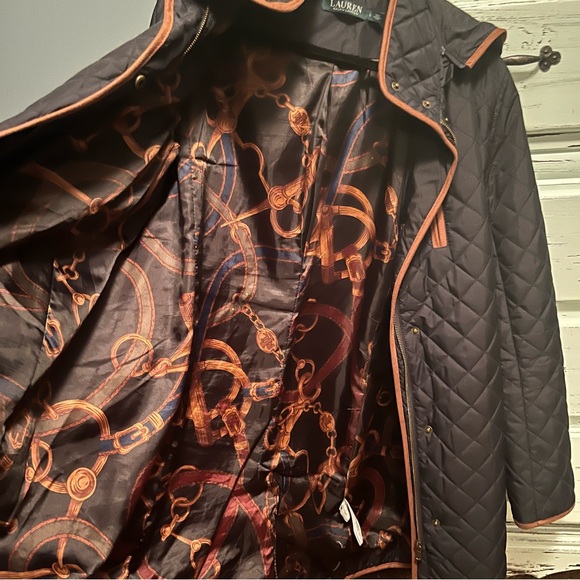 Ralph Lauren Women's Diamond Quilted Black Jacket. Size large. - Picture 8 of 9